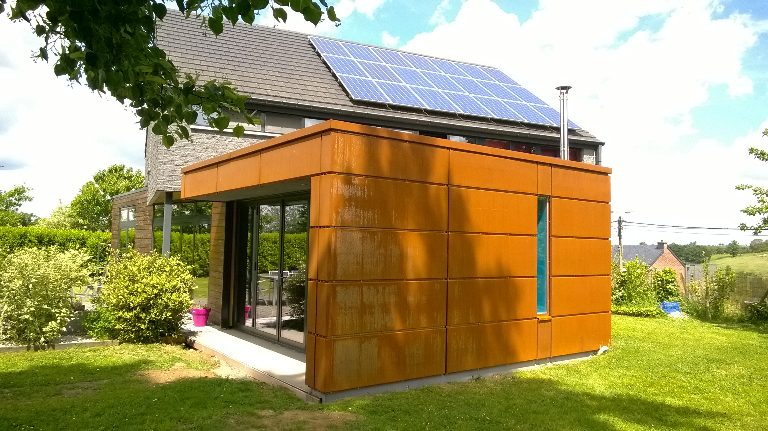 Annexe d\'une habitation en acier Corten à Blegny | Keppenne Annexe d\'une habitation en acier Corten à Blegny | Keppenne